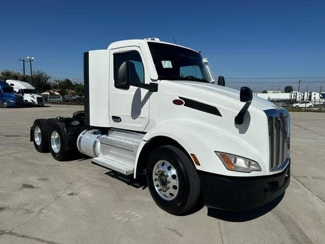 2023 Peterbilt 579 — photo 6