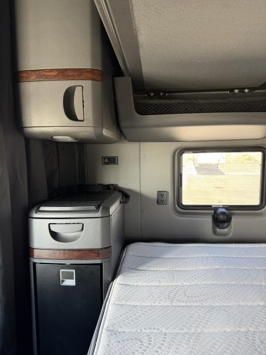 2024 International LT — photo 18
