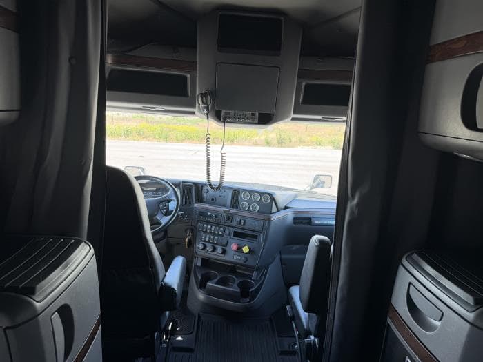 2024 International LT — photo 19