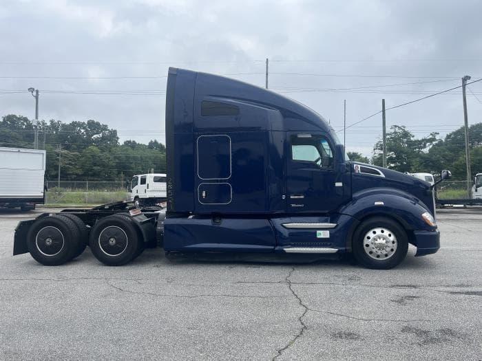 2022 Kenworth T680 — photo 3