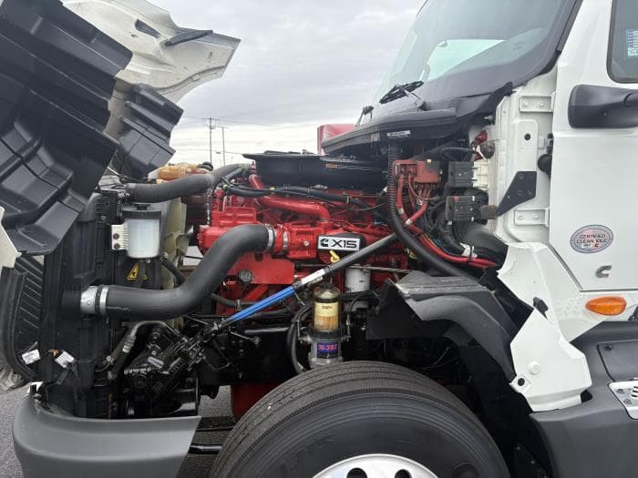 2022 International LT — photo 12