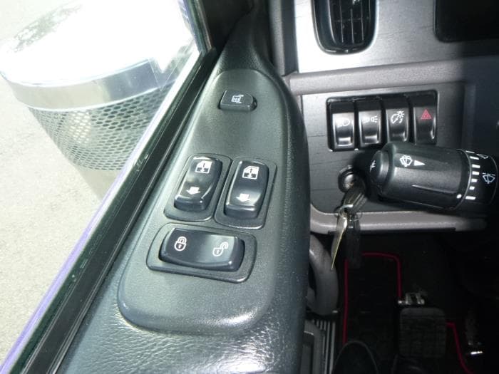 2023 Peterbilt 389 — photo 36