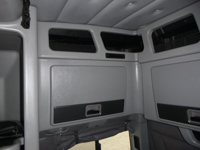 2023 Peterbilt 389 — photo 43