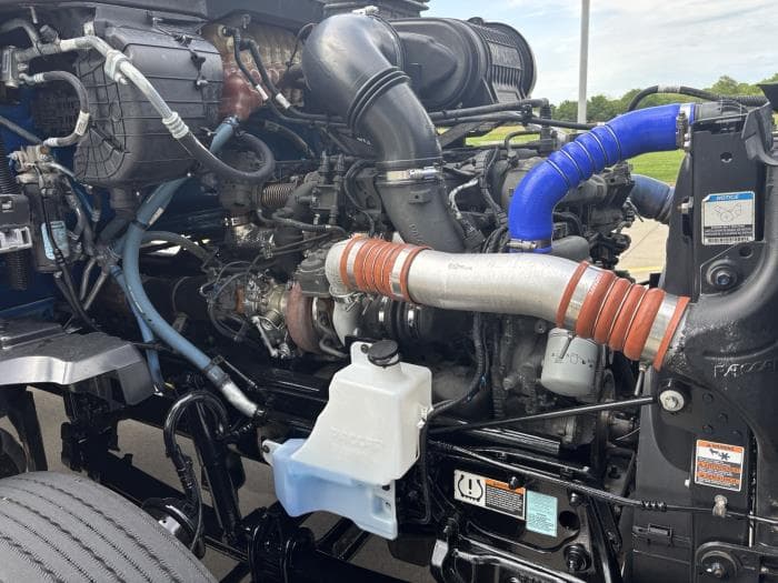2023 Kenworth T680 — photo 10
