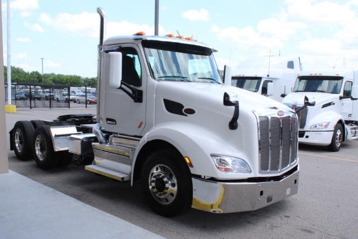 2019 Peterbilt 579 — photo 7