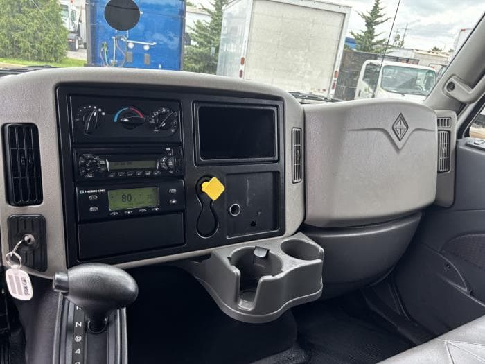 2017 International 4300 — photo 11