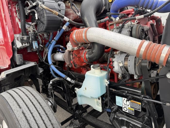 2023 Peterbilt 579 — photo 10