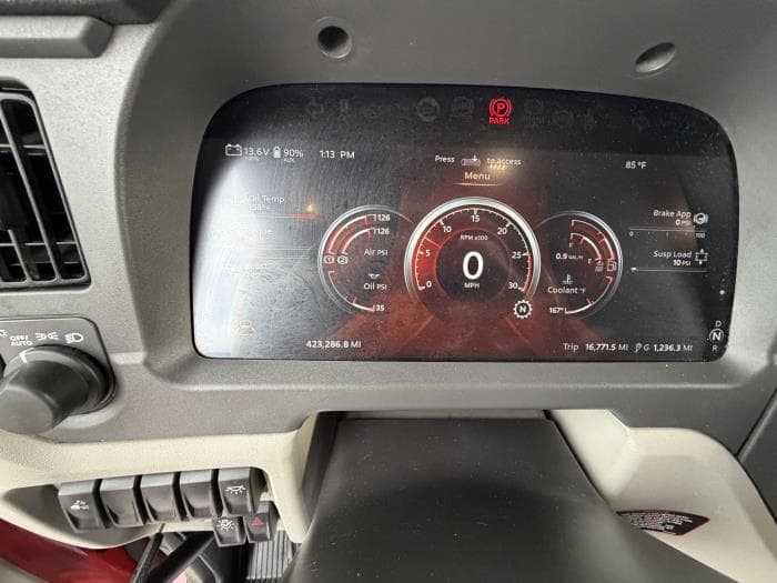 2023 Peterbilt 579 — photo 16