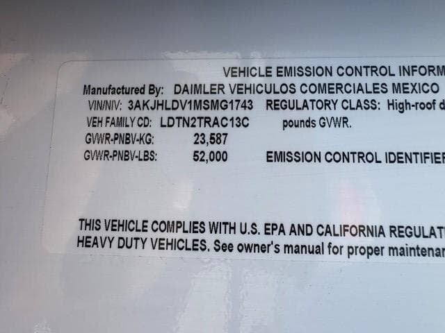 2021 Freightliner Cascadia — photo 9