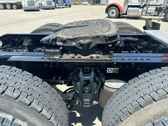 2023 Peterbilt 579 — photo 6