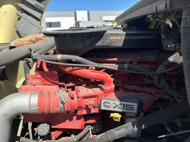 2023 International LT — photo 11