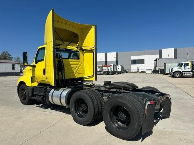 2023 International LT — photo 6