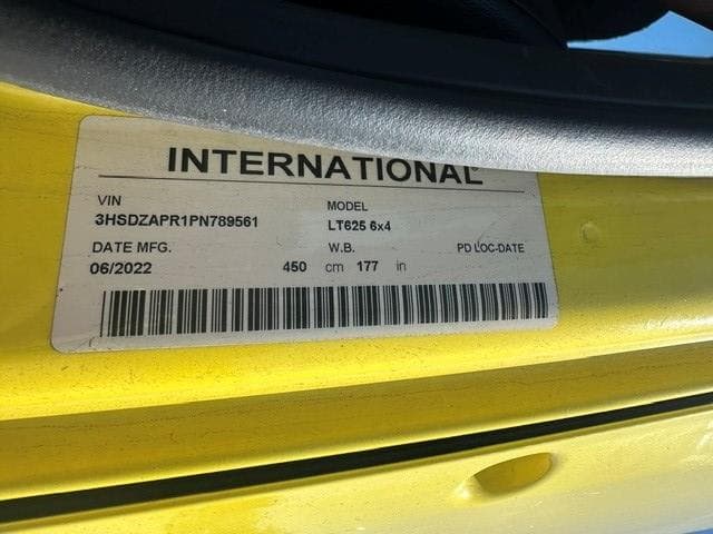 2023 International LT — photo 7
