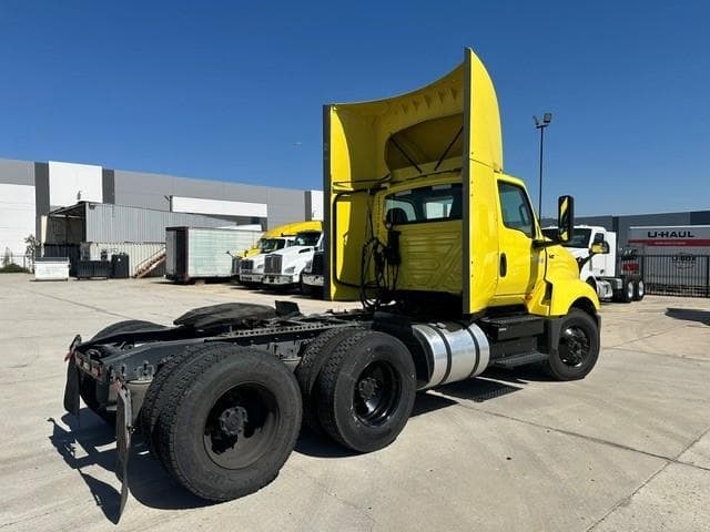 2023 International LT — photo 13