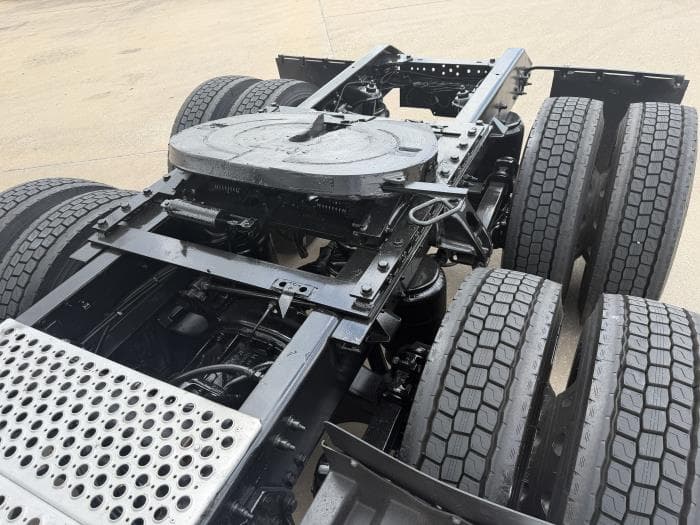 2021 Kenworth T680 — photo 15