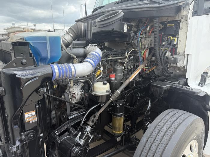 2021 Kenworth T680 — photo 17