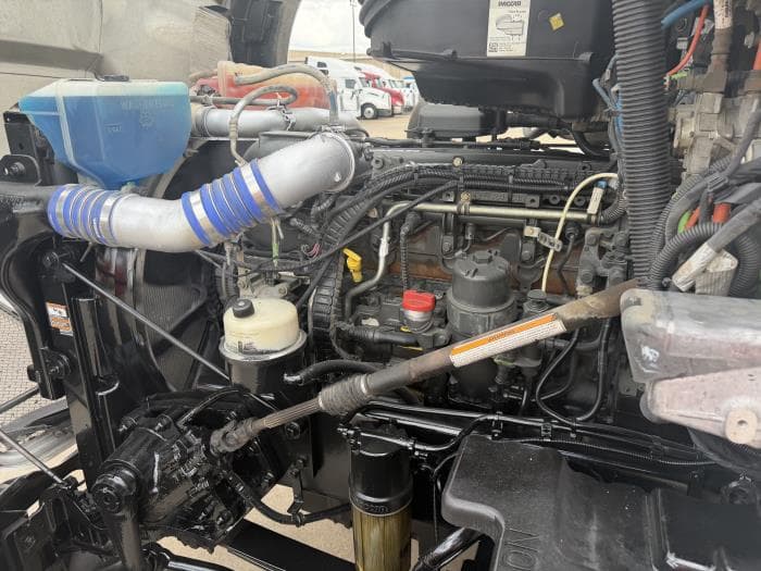 2021 Kenworth T680 — photo 18