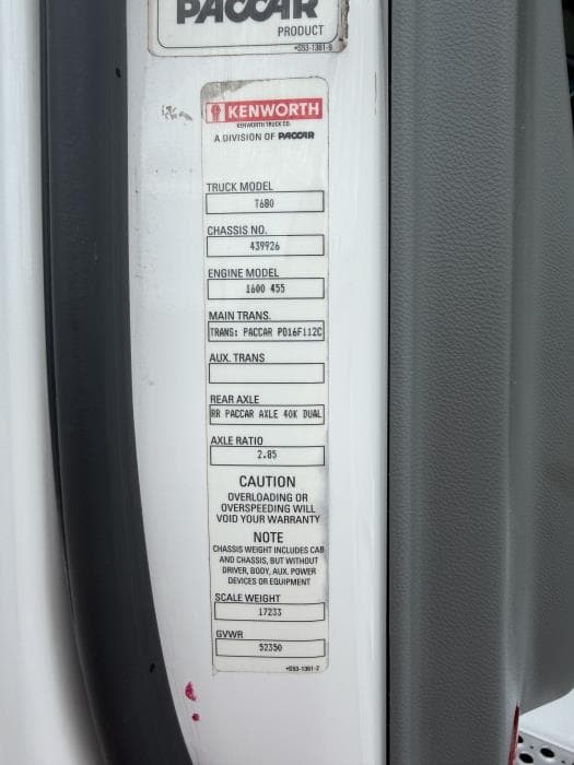 2021 Kenworth T680 — photo 27