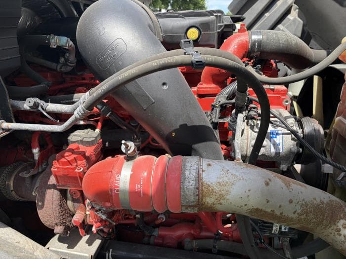 2024 International LT — photo 11