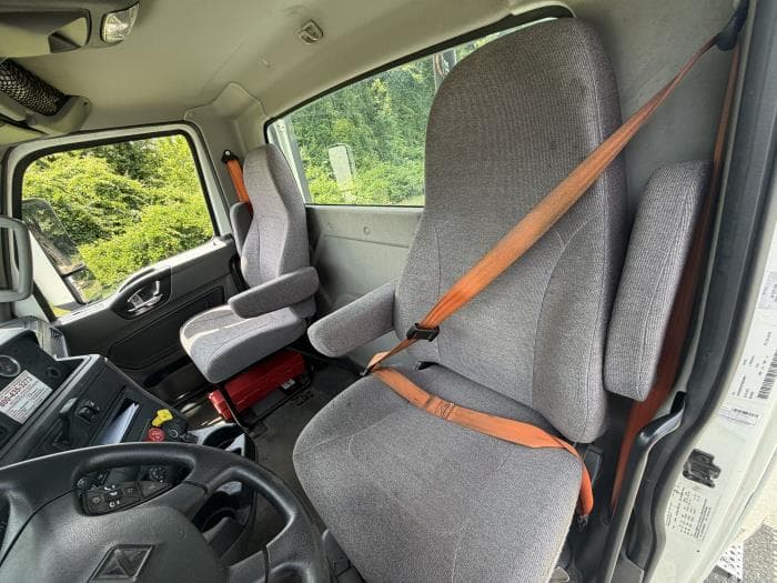 2024 International LT — photo 13