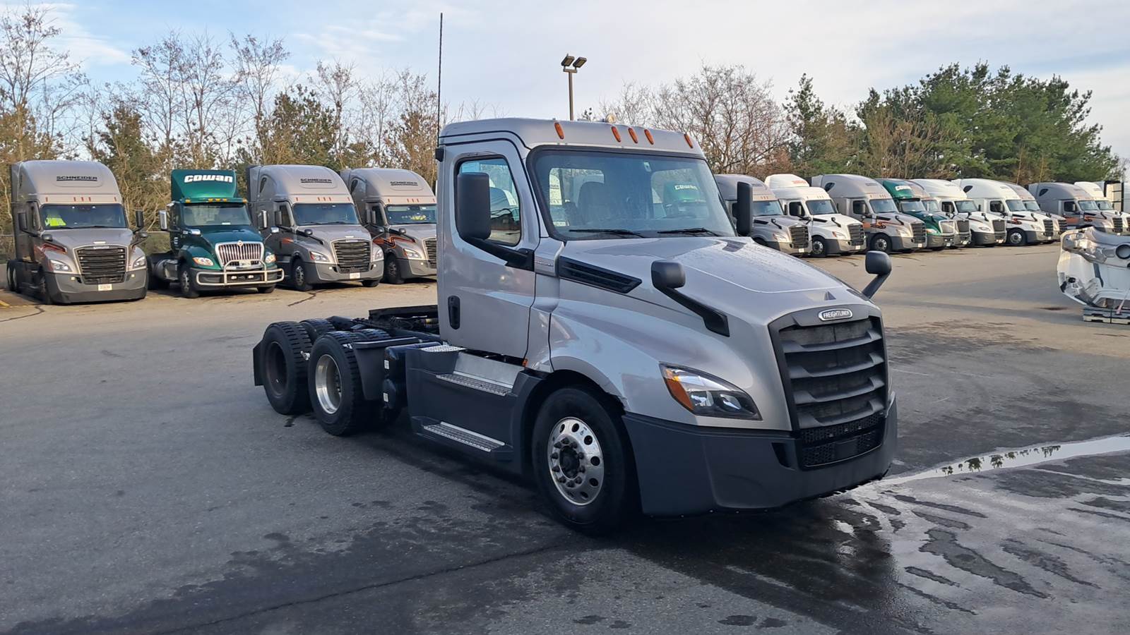 2020 Freightliner Cascadia