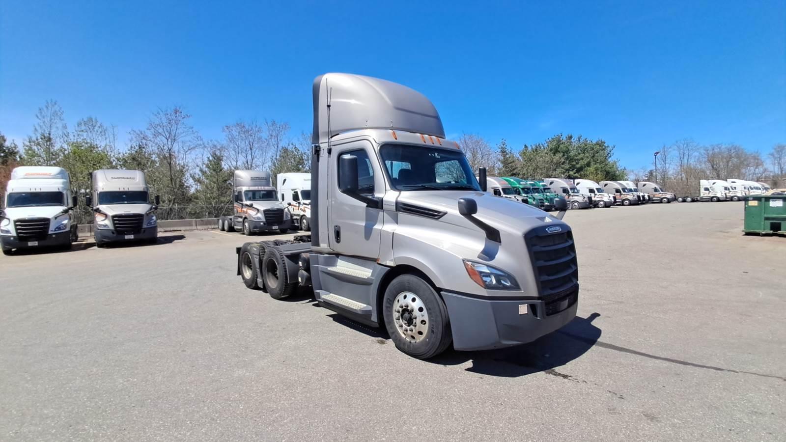 2020 Freightliner Cascadia