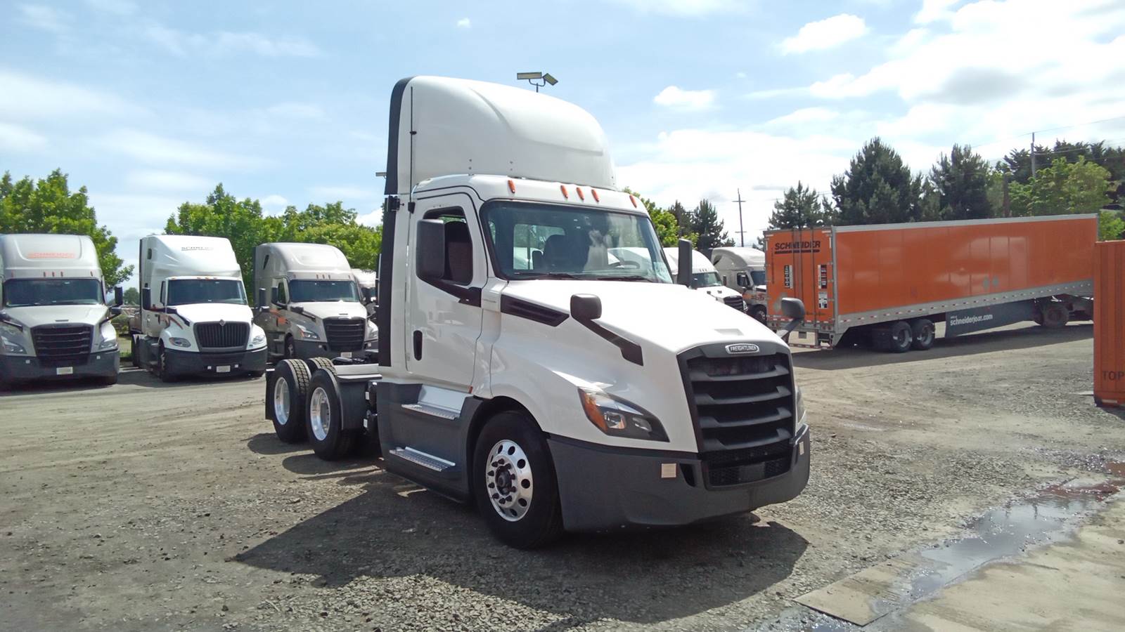 2020 Freightliner Cascadia