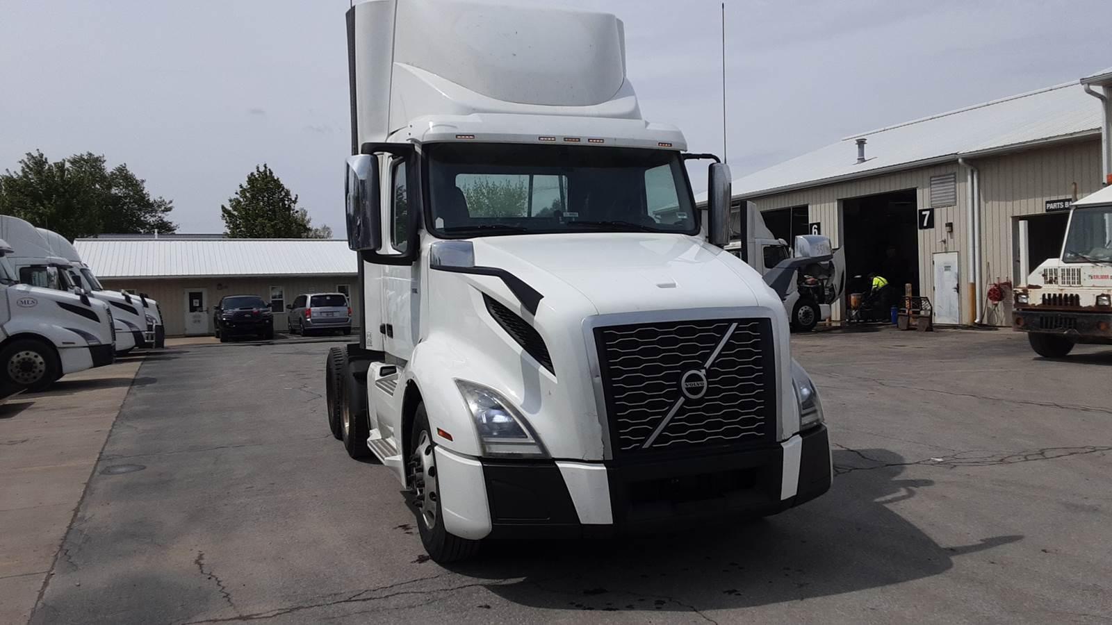 2019 Volvo VNL 300