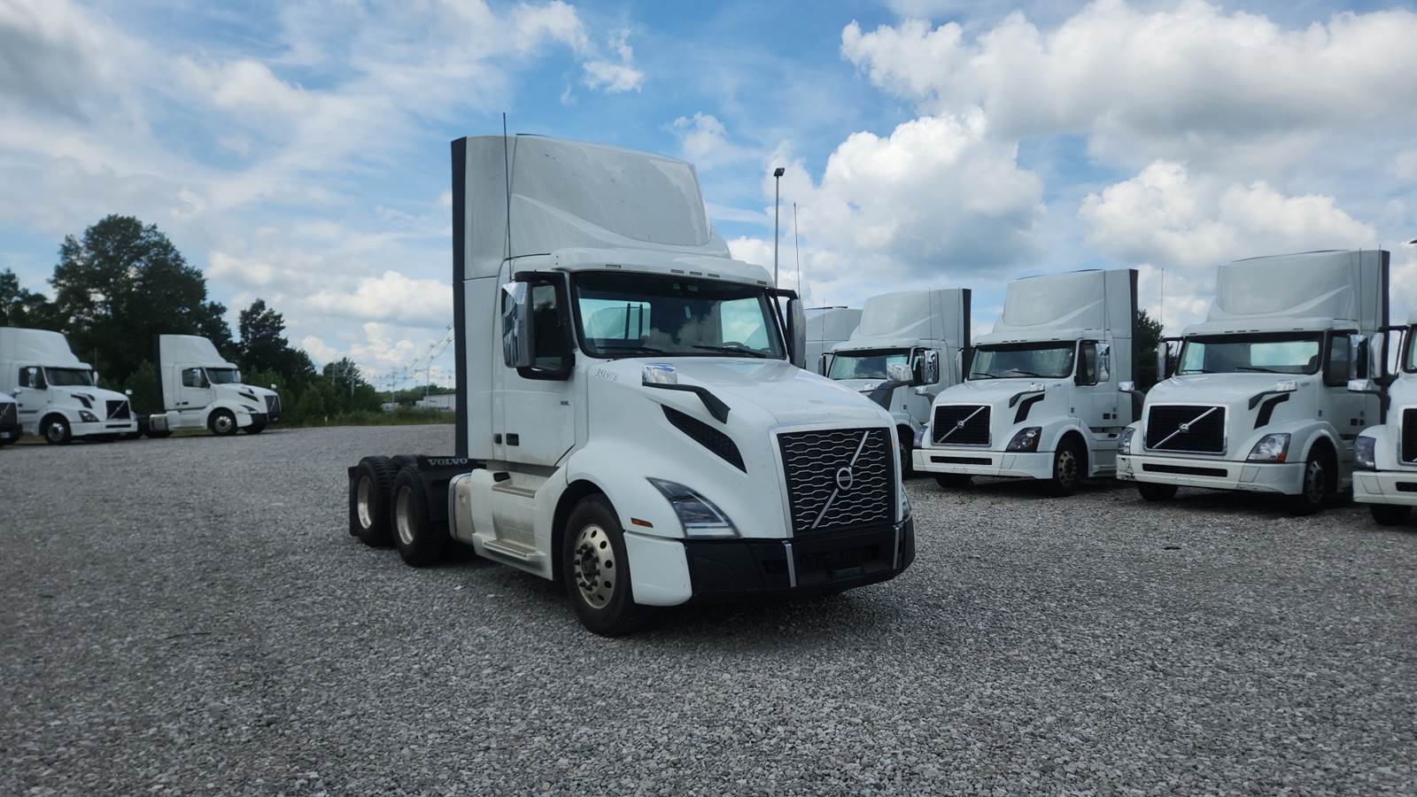 2019 Volvo VNL 300