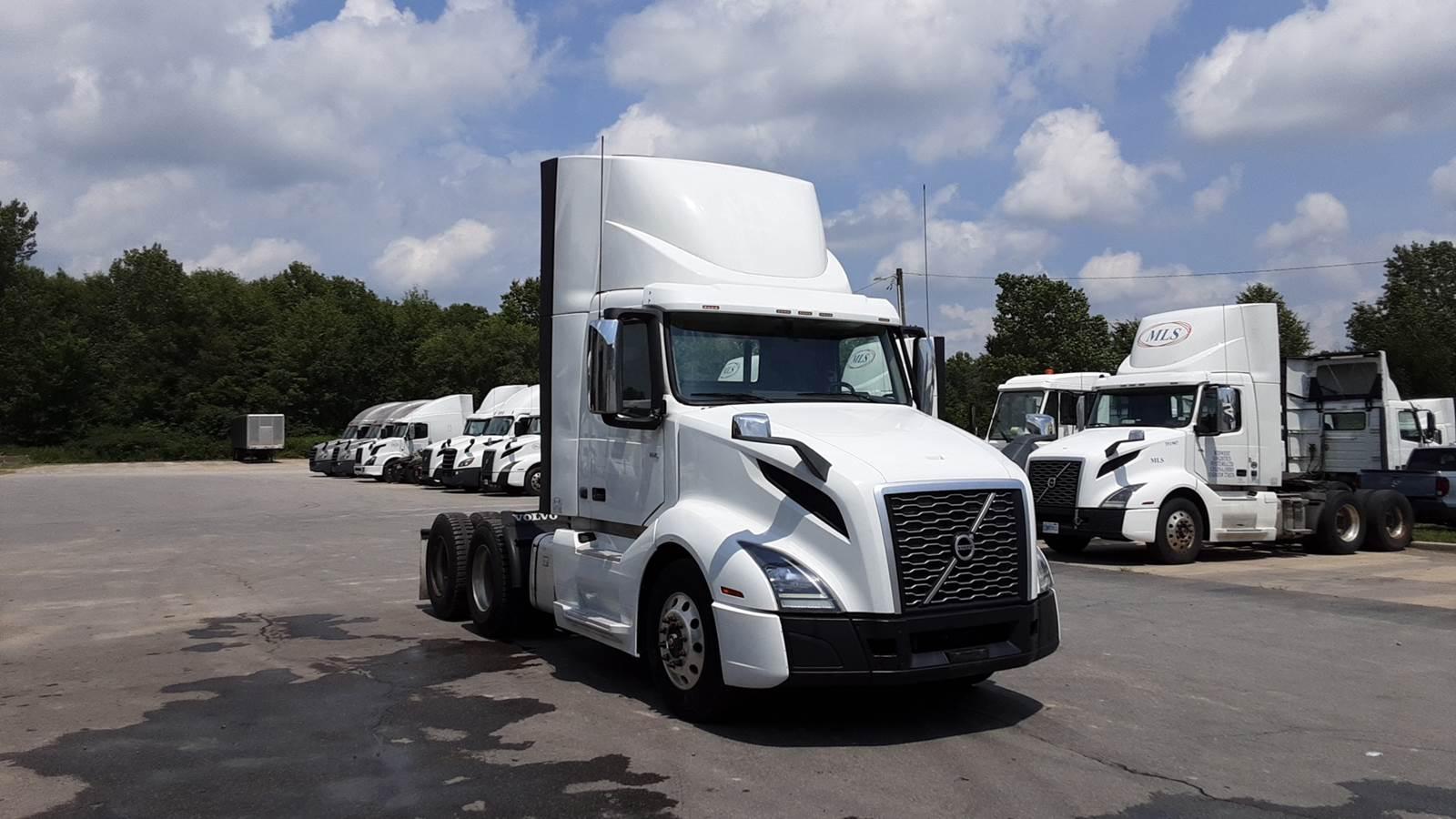 2019 Volvo VNL 300