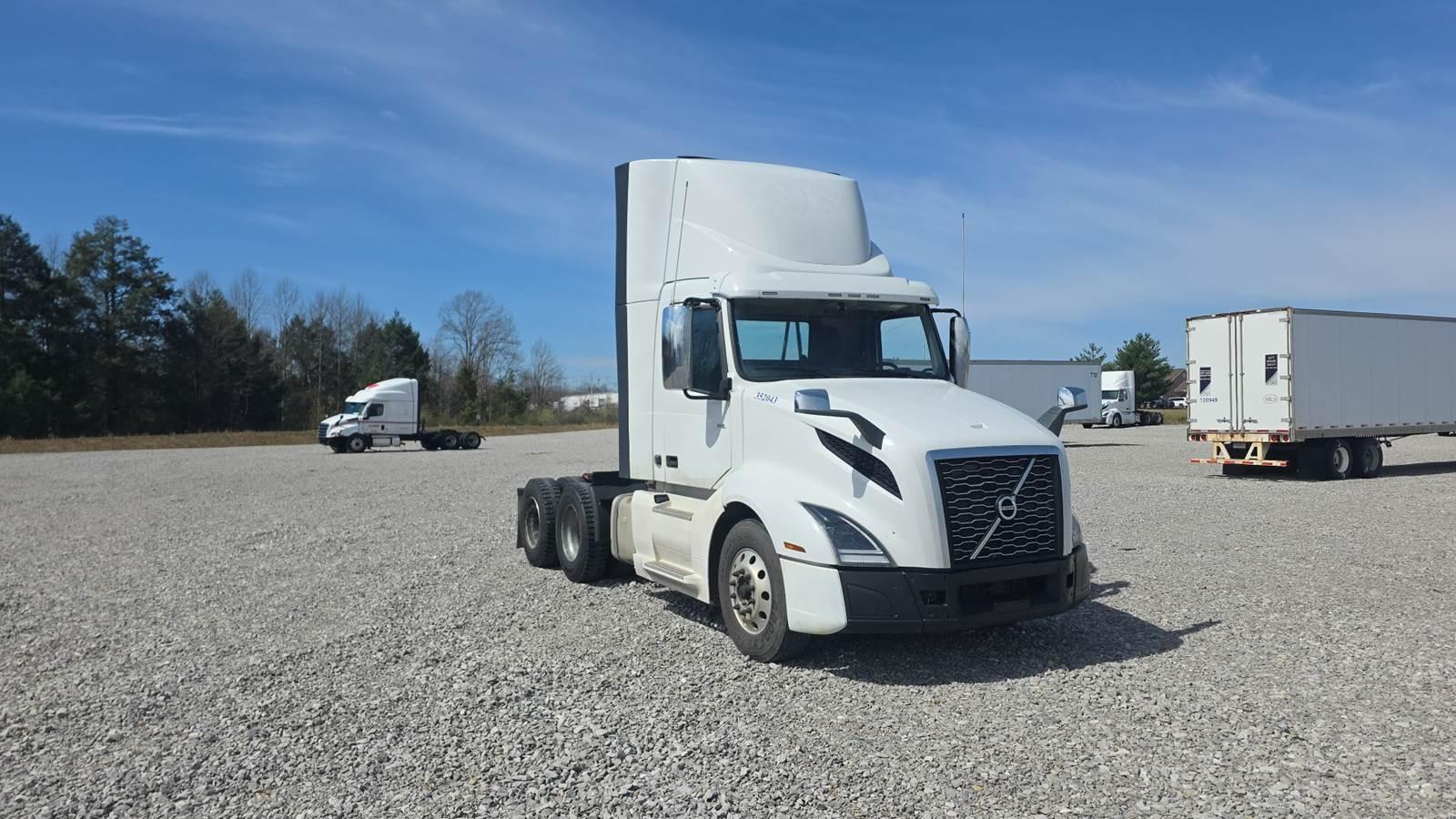 2020 Volvo VNL 300