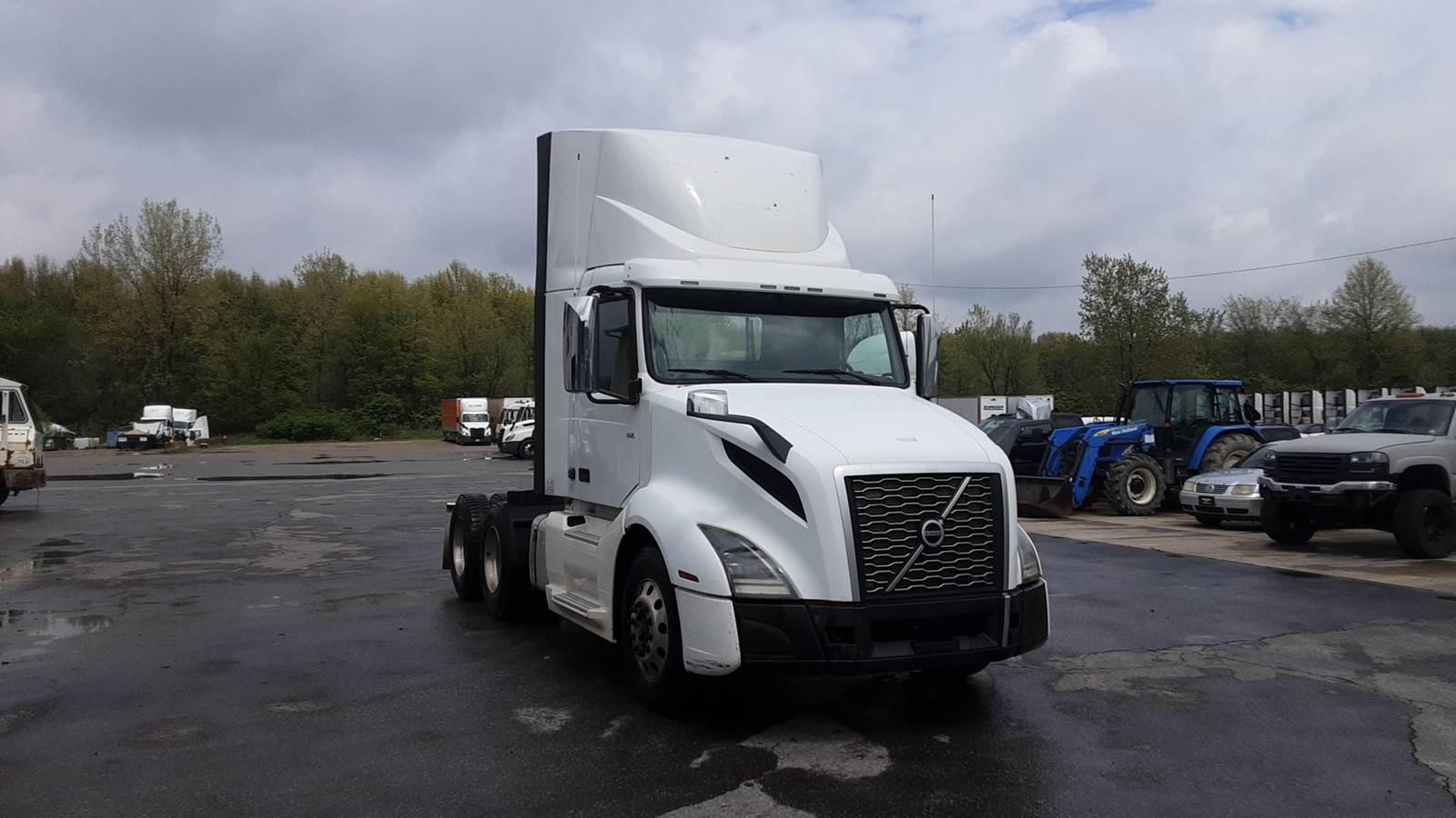 2019 Volvo VNL 300