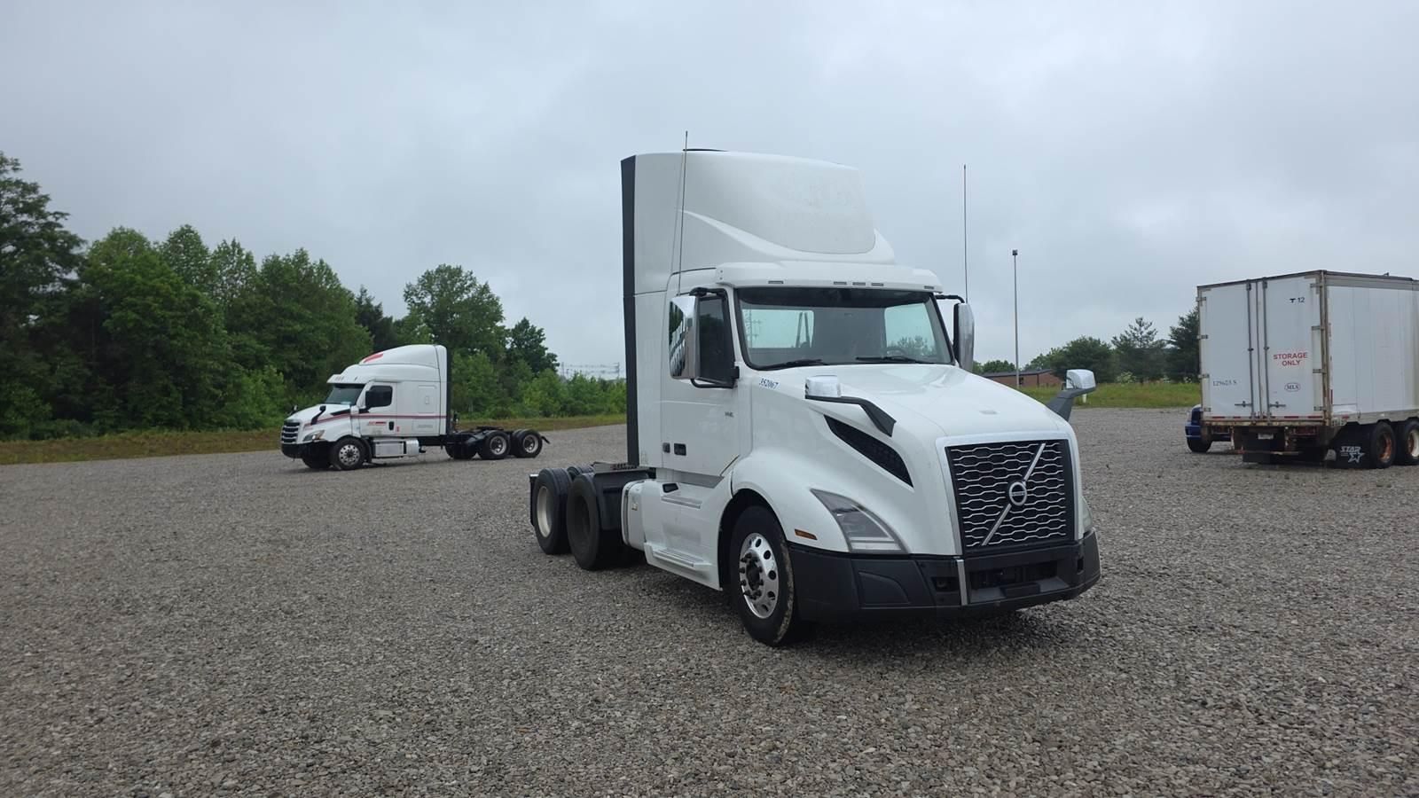 2020 Volvo VNL 300