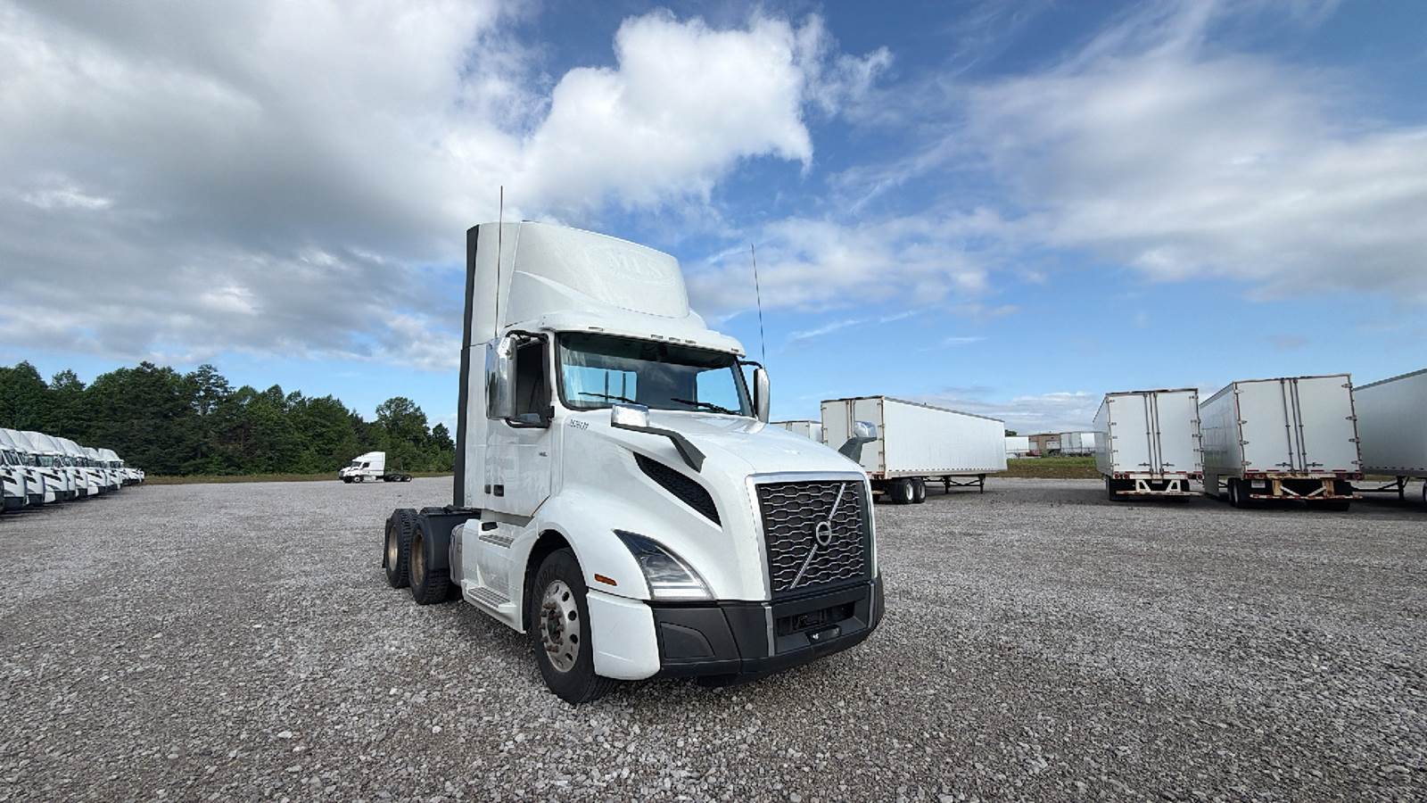 2020 Volvo VNL 300