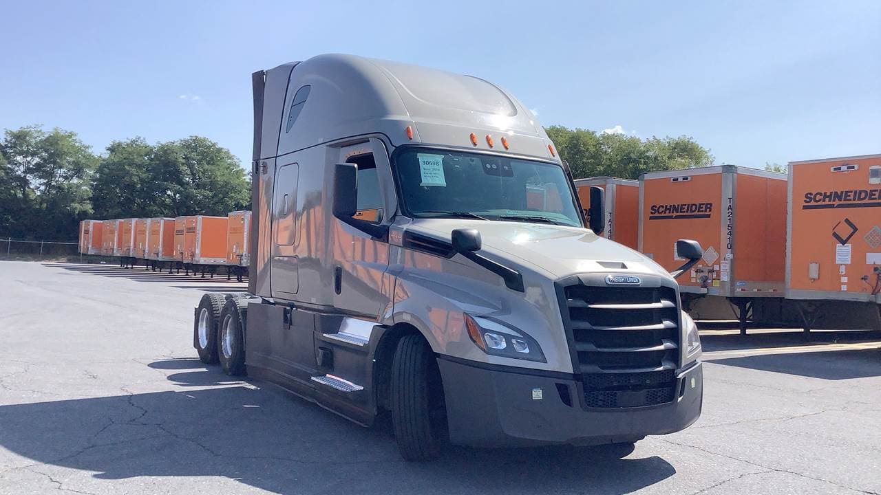 2024 Freightliner Cascadia