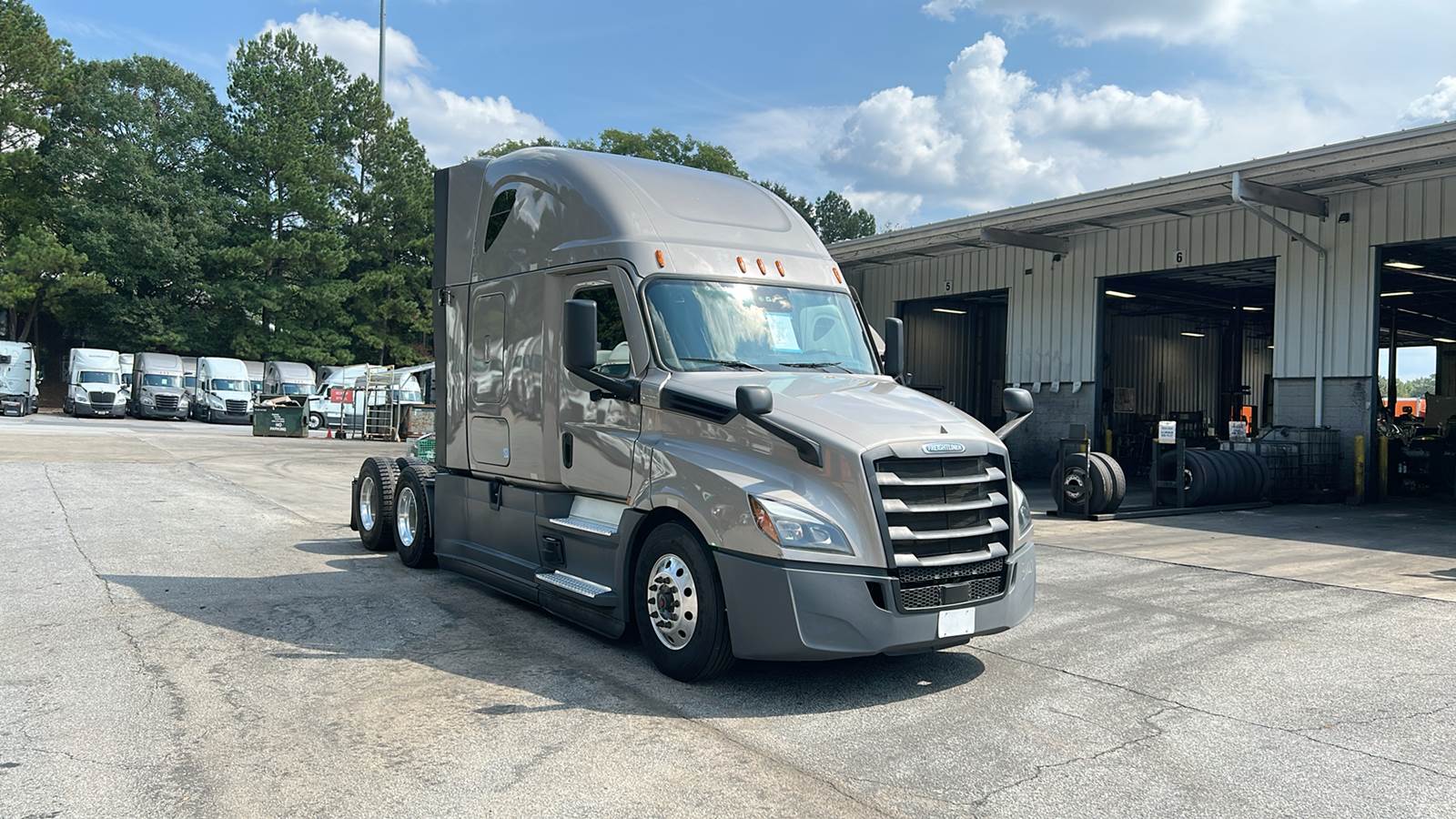 2024 Freightliner Cascadia