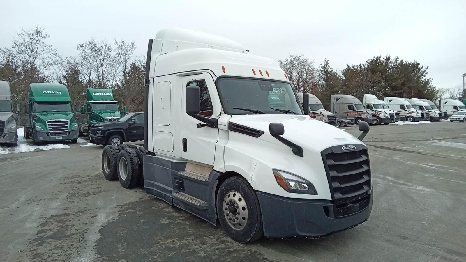 2022 Freightliner Cascadia