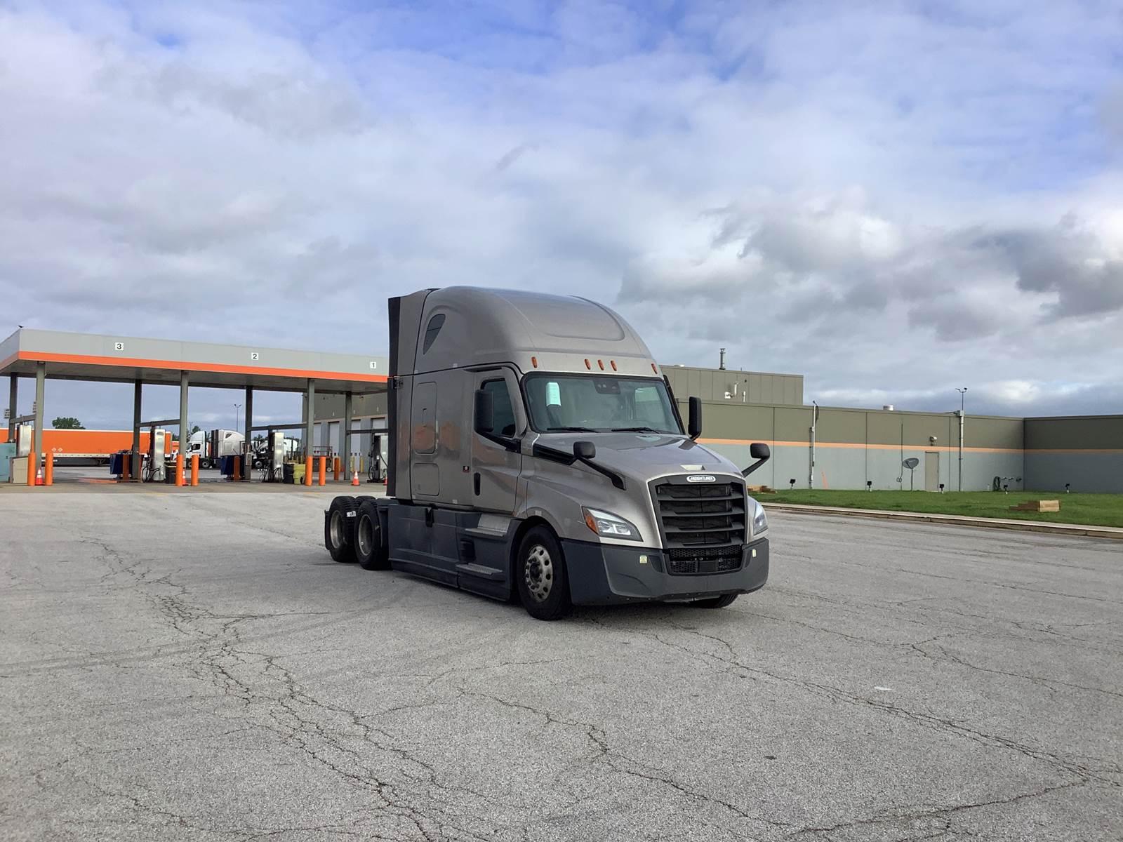 2023 Freightliner Cascadia