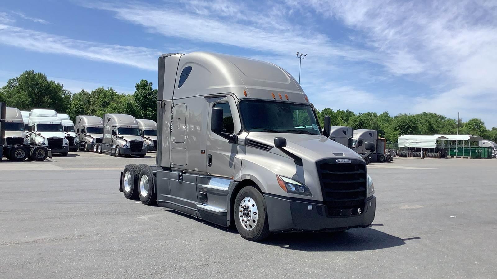 2025 Freightliner Cascadia