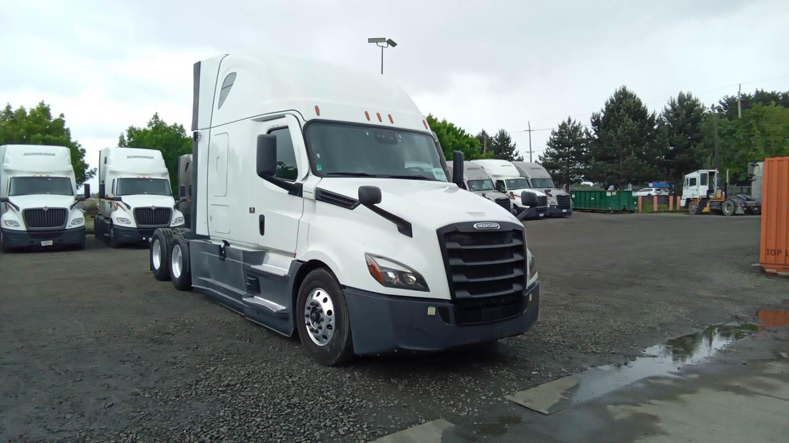 2023 Freightliner Cascadia