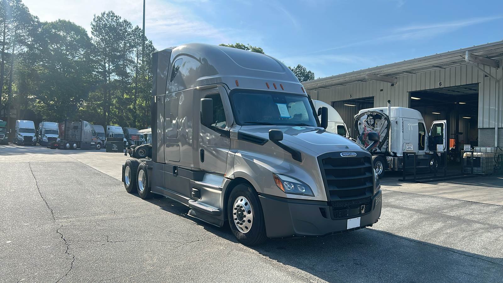2022 Freightliner Cascadia