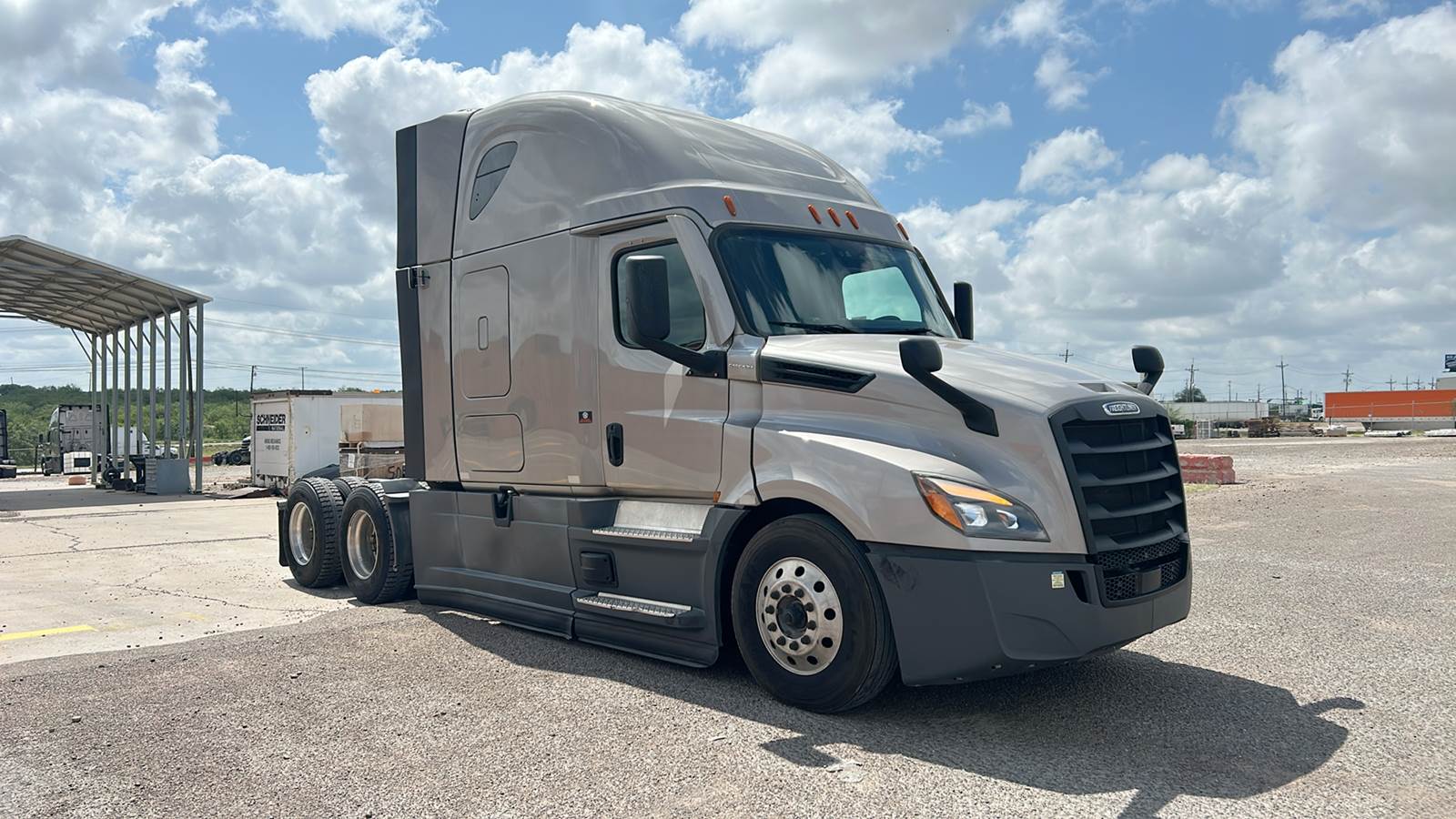 2023 Freightliner Cascadia