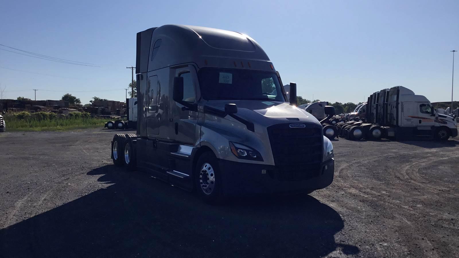 2023 Freightliner Cascadia