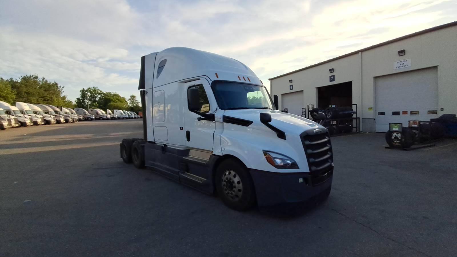 2023 Freightliner Cascadia