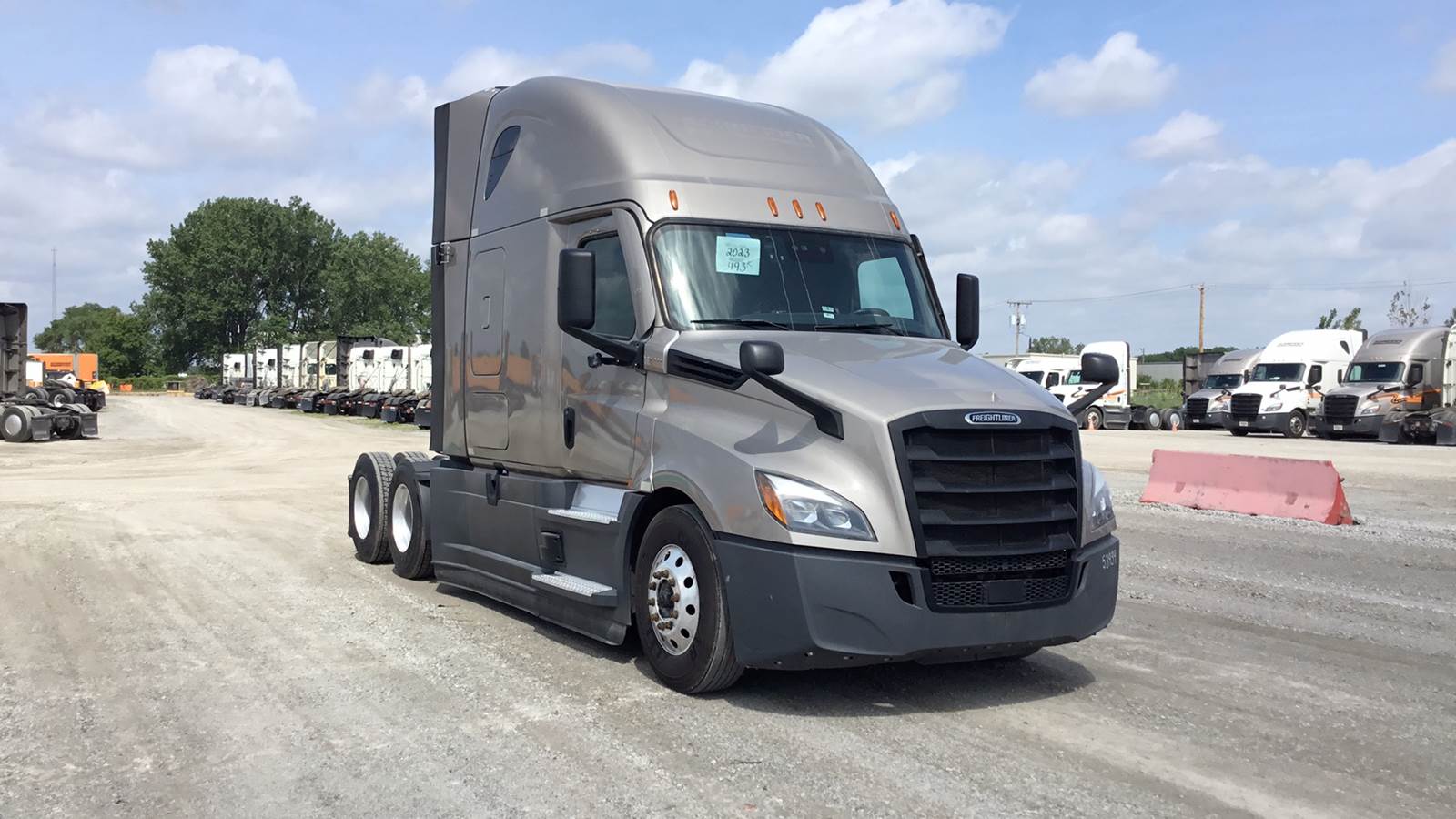 2023 Freightliner Cascadia