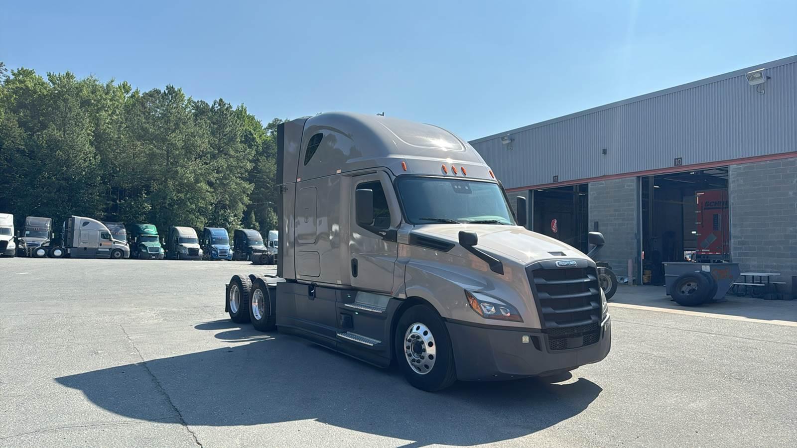 2023 Freightliner Cascadia