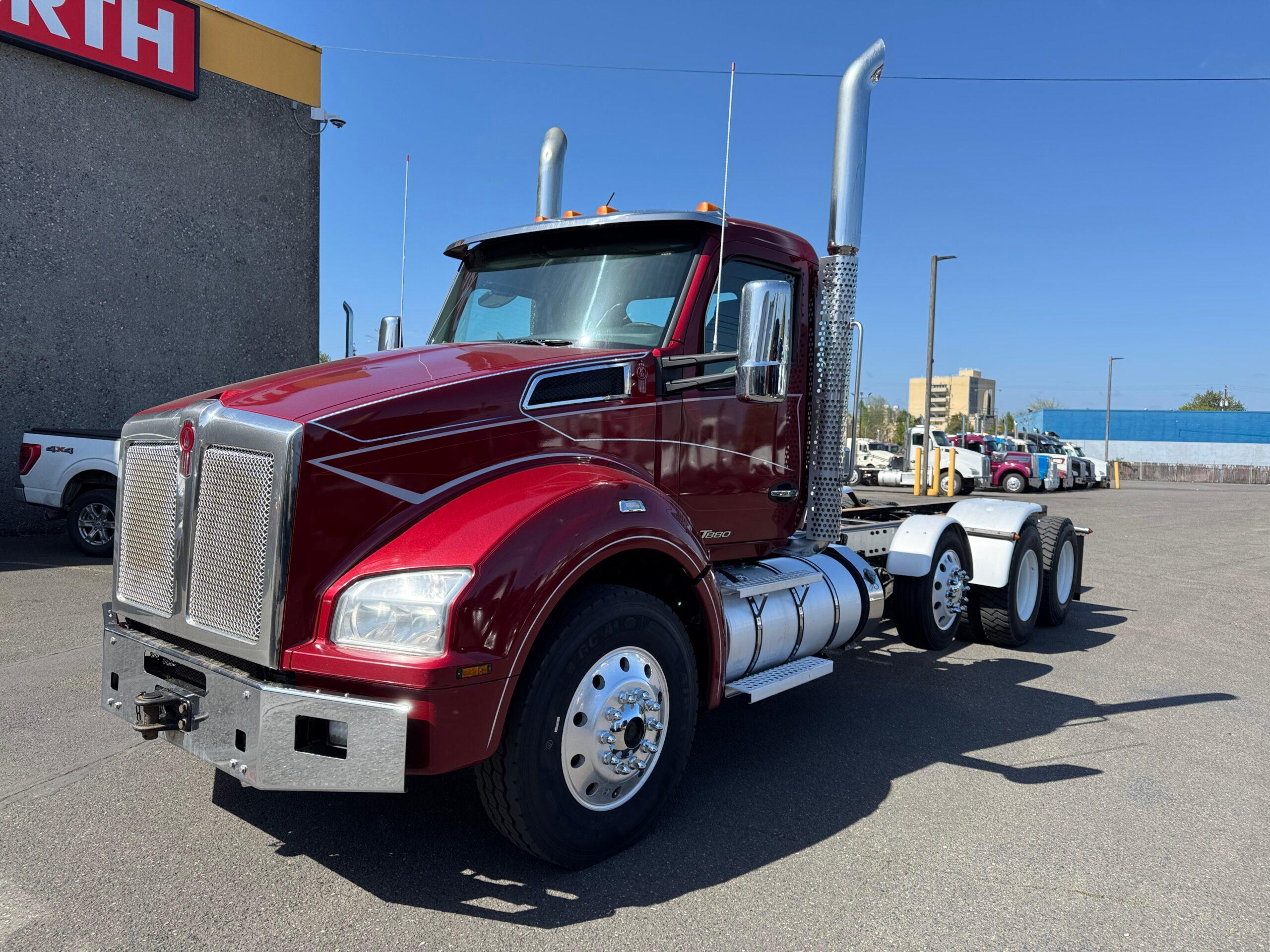 2020 Kenworth T880