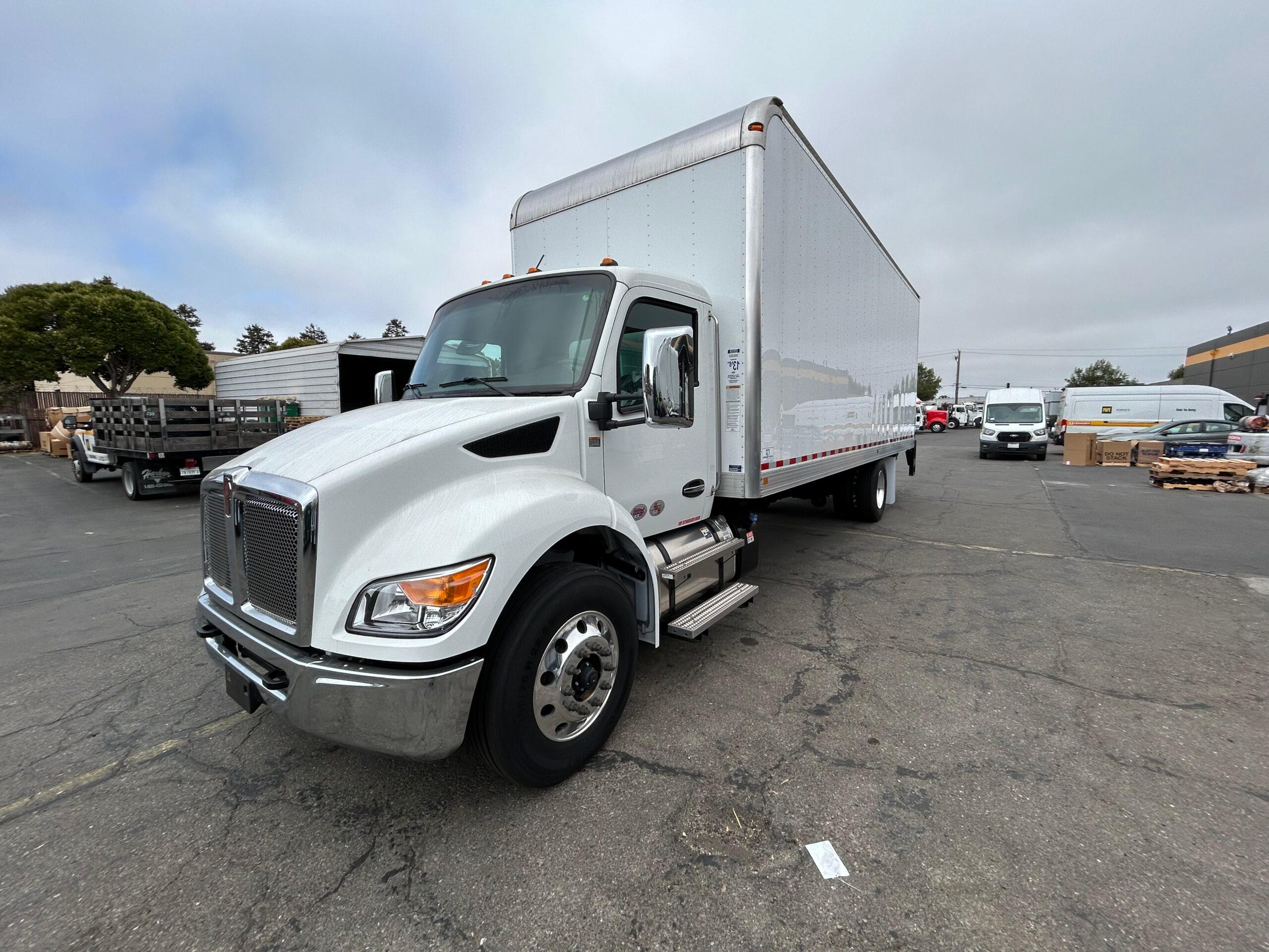 2025 Kenworth T280