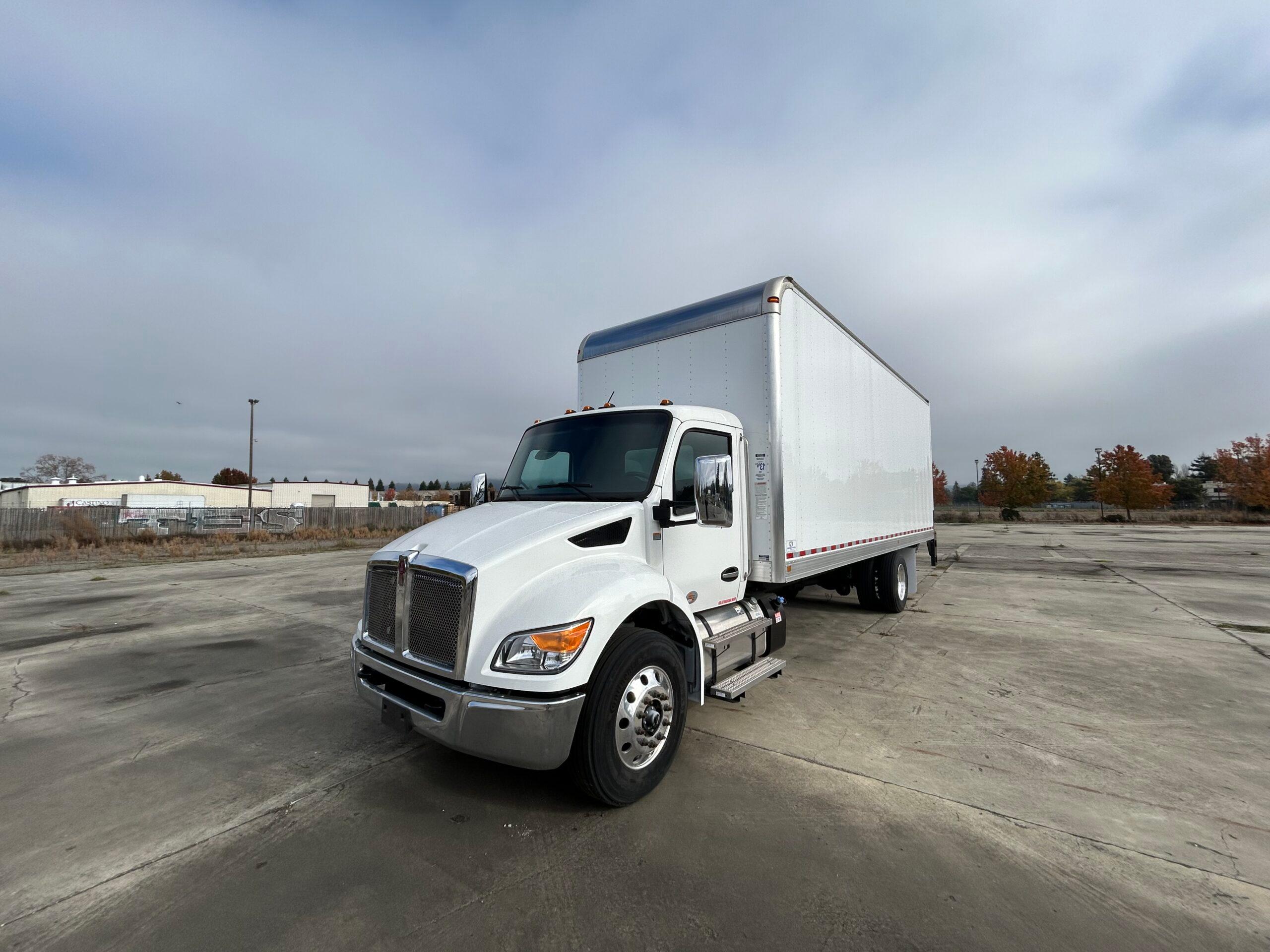 2025 Kenworth T280