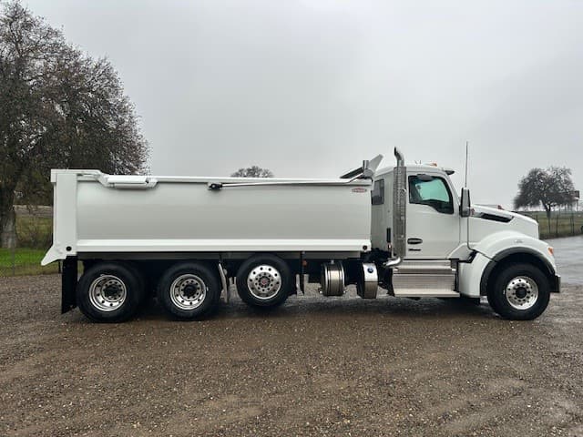 2026 Kenworth T880